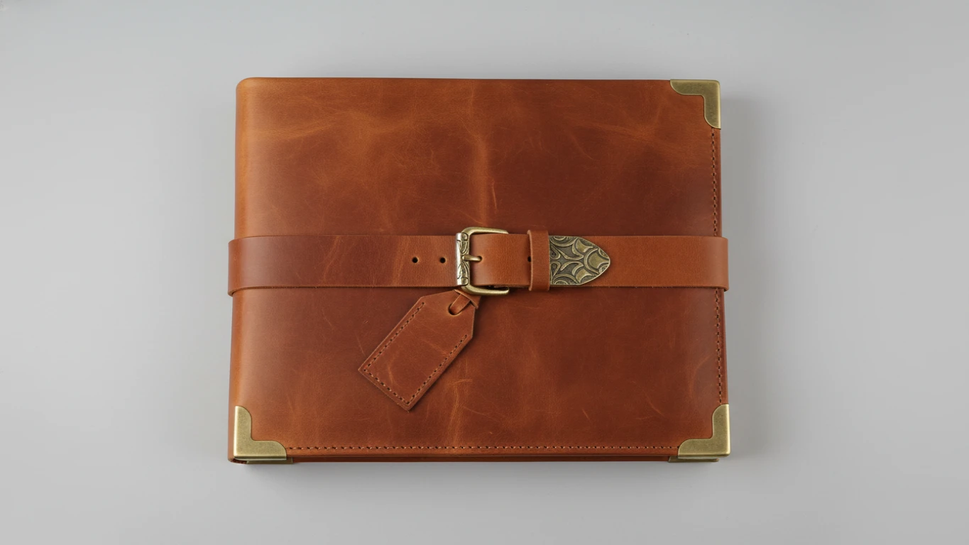 Álbum de Fotos em Couro para Scrapbook