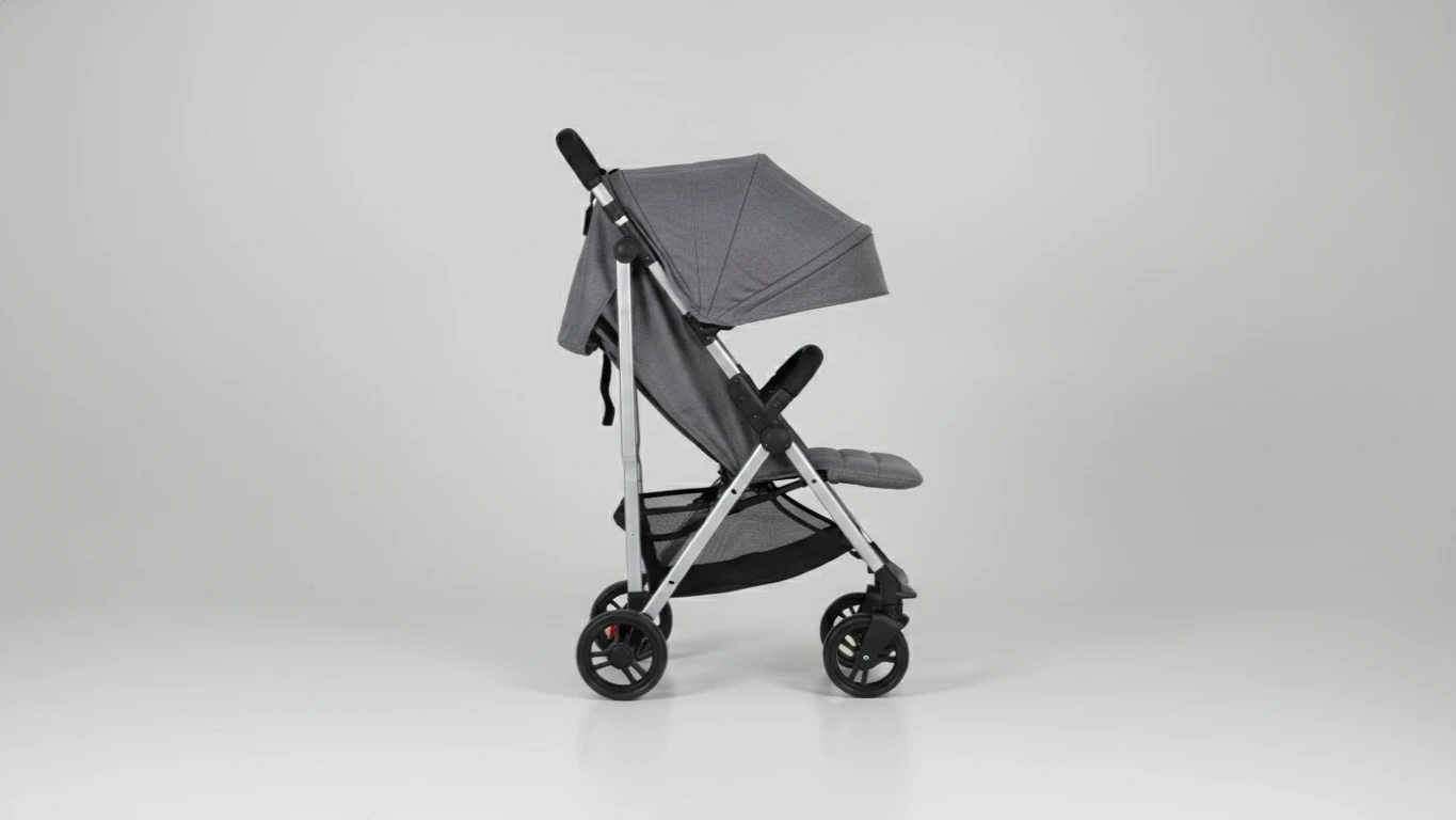 Carrinho de Passeio Leve e Dobrável