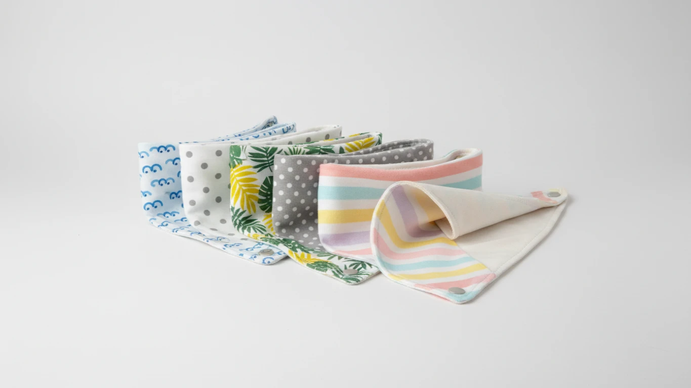 Kit de Babadores Bandana com Camada Impermeável