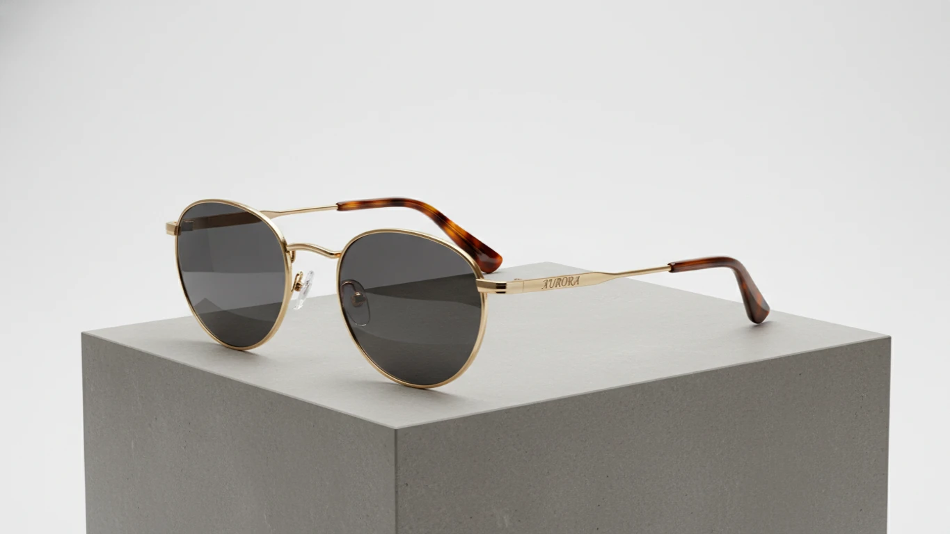 Óculos de Sol Retrô com Nome na Haste