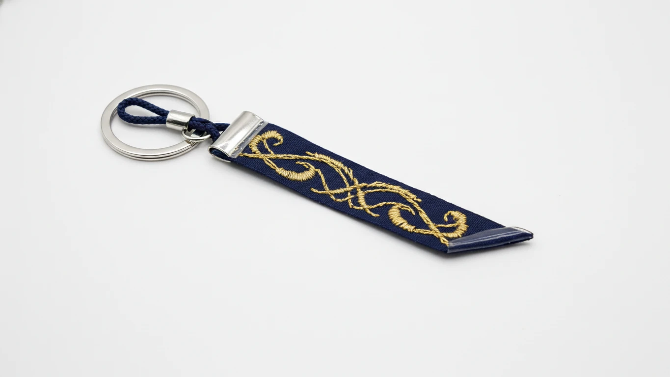 Chaveiro de Mini Faixa Bordada