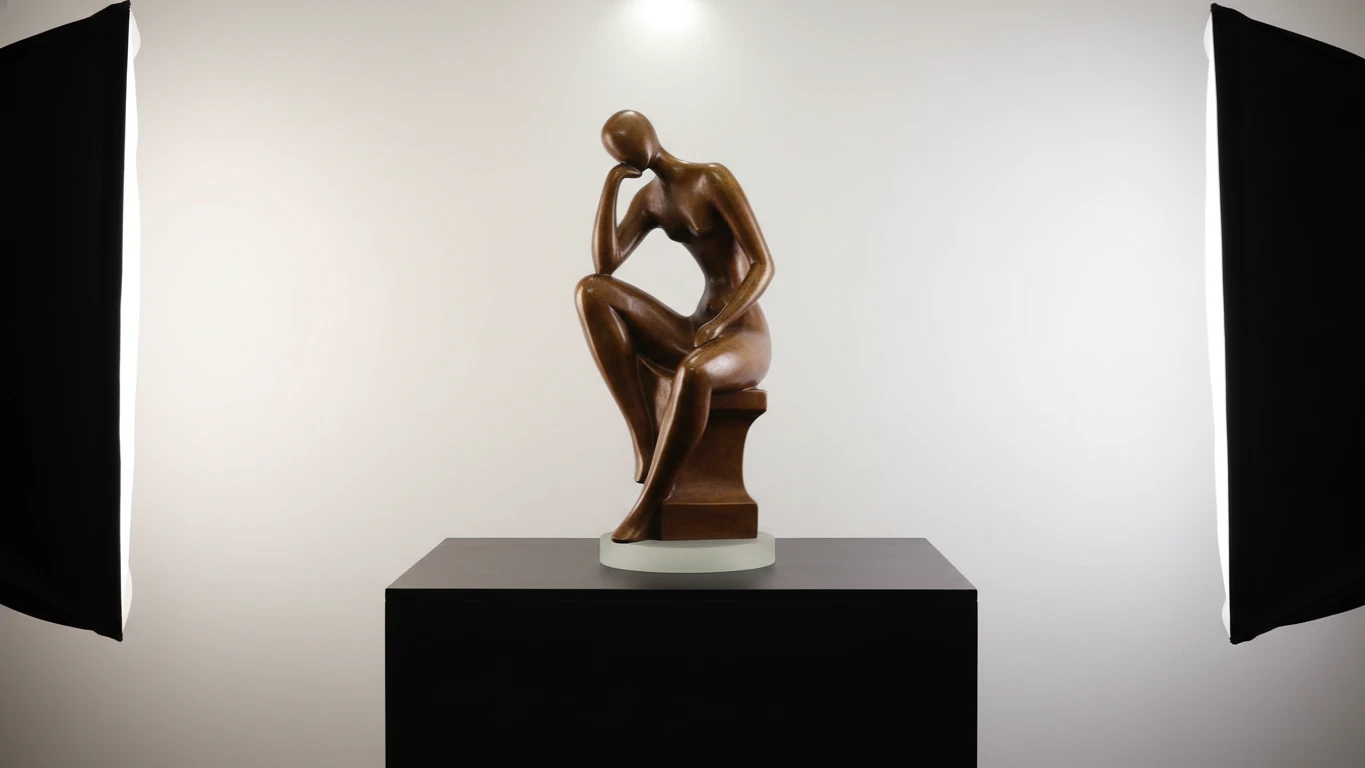 Estatueta Decorativa em Bronze